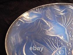 VERLYS, FRENCH ART DECO OPALESCENT GLASS TRIVET, FISH PATTERN, SIGNED1930s YEARS