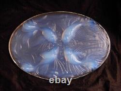 VERLYS, FRENCH ART DECO OPALESCENT GLASS TRIVET, FISH PATTERN, SIGNED1930s YEARS
