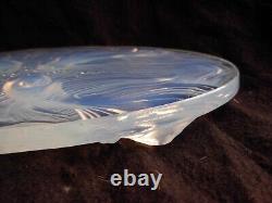 VERLYS, FRENCH ART DECO OPALESCENT GLASS TRIVET, FISH PATTERN, SIGNED1930s YEARS