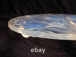 VERLYS, FRENCH ART DECO OPALESCENT GLASS TRIVET, FISH PATTERN, SIGNED1930s YEARS