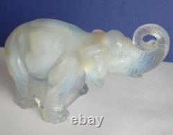 VERY RARE JOBLING OPALIQUE OPALESCENT ELEPHANT c1934 REG NO 79570