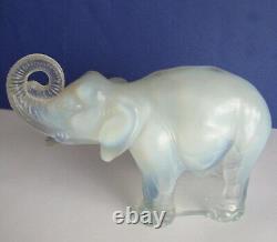 VERY RARE JOBLING OPALIQUE OPALESCENT ELEPHANT c1934 REG NO 79570