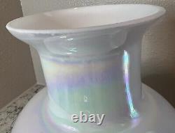 VINTAGE CAMBRIDGE GLASS HAND BLOWN OPALESCENT PEARL WHITE IRIDESCENT VASE 12x9