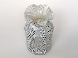 Vase art Glass Opalescent Ribbed Spiral