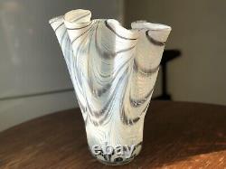 Venetian Murano Venini Style Vintage Opalescent Hand Made Italian Vase