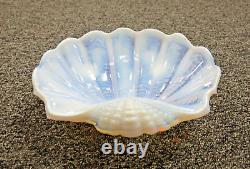 Vintage Art Deco 1930s Opalescent Iridescent Glass Clam Shell Bowl 9.5 RARE