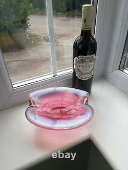 Vintage Czech Ruby Opalescent Bullicante Lines Art Glass Vase