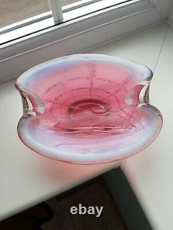 Vintage Czech Ruby Opalescent Bullicante Lines Art Glass Vase