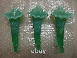 Vintage Fenton Emerald Green Opalescent 3 Horn Hobnail Epergne Vase