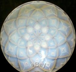 Vintage French Art Deco Hunebelle Opalescent Glass Geometric Dahlia Bowl