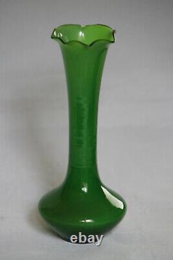 Vintage French or Italian Green Opaline Bud Vase 70s Scalloped 20cm 8in Emerald