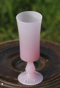 Vintage Italian Pink Opaline Bud Stem Vase Glass 15,5cm 6in Pink Base Murano