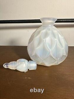 Vintage Sabino France Opalescent art glass Patalia perfume bottle