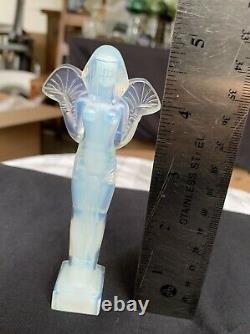 Vintage Sabino Glass Egyptian Pharaoh Cleopatra Design Opalescent French Mint