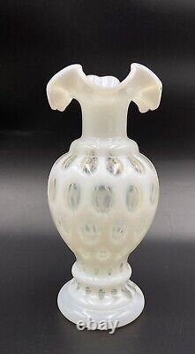 Vtg 1948 FENTON White FRENCH Opalescent COIN DOT Triangular Ruffle VASE Set