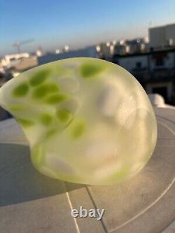 Vtg. Mdina Studio Art Glass Green, Milk Opaline Triple Swirl Vase Malta hand-blown