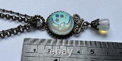 Vtg Sweet Romance USA Necklace Opalescent Cameo Glass Man Moon Pendant Necklace