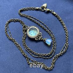 Vtg Sweet Romance USA Necklace Opalescent Cameo Glass Man Moon Pendant Necklace