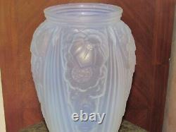 07J40 Grand vase en verre opalescent signé Muller Frères Lunéville Art Déco 1930