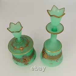 2 pots en verre d'art opaline verte bohémienne antique dorée c1860
