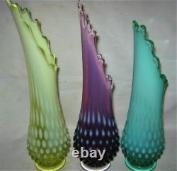 3 Vases vintage Fenton Hobnail Opalescent en forme de fleur: Topaze, Vaseline, Prune, Vert.