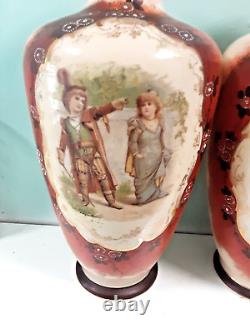 Antique 19ème siècle, grande paire impressionnante de vases opaline décorés, romance.