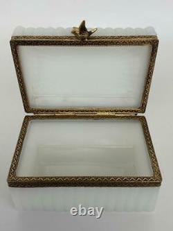 Antique Français Victorian White Opaline Glass Bronze Ormolu Bird Jewel Casket Box