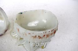 Antique French Vallerysthal Opaline verre de lait Escargot sur boîte à fraises décoratif