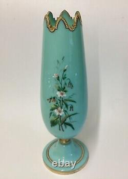 Antique Harrach Fleurs Émaillées Turquoise Perle Vase 19ème C Bohème Opaline