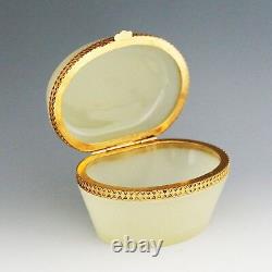 Antique Italien Au Large De La Crème Blanche Opaline Verre En Cristal Articulé Boîte Ou Cercueil