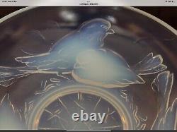 Art Déco années 1930 BOL DE CENTREPIÈCE EN VERRE OPALESCENT BLEU AVEC NIDS D'OISEAUX SIGNÉ EZAN