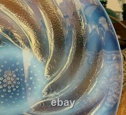 Avant 1945 R. Lalique Poissons 11 3/4 Console Opalescent Bowl Spiral Fish France