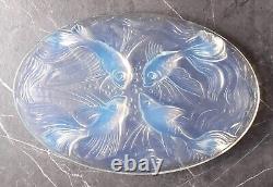 Belle rare plat en verre Art Déco opalescent Verlys des années 1930 en France