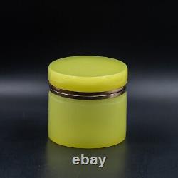 Boîte en verre opaline antique XL jaune Uranium Vaseline pour bijoux et bibelots en laiton doré