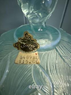 Bol en verre artistique en opalescent bleu aqua Fenton, motif muguet de mai.