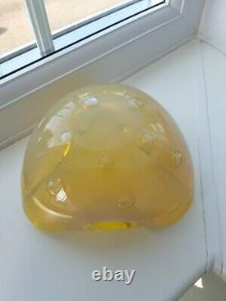 Bol en verre d'art bullecant opalescent jaune vintage de Murano C1960's A. Seguso