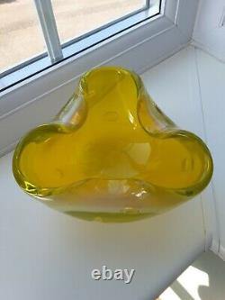 Bol en verre d'art bullecant opalescent jaune vintage de Murano C1960's A. Seguso