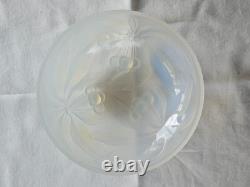 Bol en verre opalescent G. Vallon Art Déco français Cerises