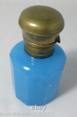 Bottle & Stopper Bleu Opaline Avec Brass LID Antique Original C1899, France