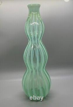 Bouteille à décanter en verre Fenton Art Glass New World Sea Mist Green Opalescent