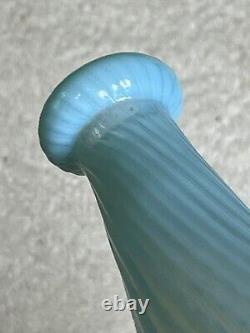 Bouteille de barbier en verre d'art soufflé à la main à rayures tourbillonnantes opalescentes bleu antique 9