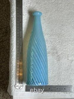 Bouteille de barbier en verre d'art soufflé à la main à rayures tourbillonnantes opalescentes bleu antique 9