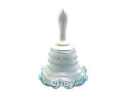Cloche en verre d'art Fenton opalescent avec ruban en spirale aquamarine 7