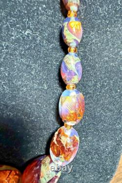 Collier / Choker en perles graduées en verre opalescent en feuille vénitienne antique