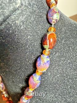 Collier / Choker en perles graduées en verre opalescent en feuille vénitienne antique
