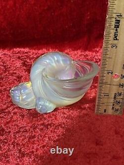 Coquille d'escargot opalescente en verre d'art signée et étiquetée de Sabino Vintage
