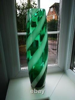 Empoli / Vase D'art En Verre Opalescente Vert Massif D'alrose Et Blanc