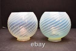 Ensemble de 2 abat-jour de lampe vintage en verre d'art opalescent blanc tourbillon rond globes