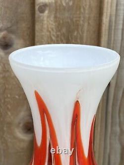 Fabuleux vase en verre opalin Empoli de Carlo Moretti, art pop. Environ années 1970.