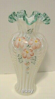 Fenton 11 Vase Sea Mist Green Crest Opalescent Meadow Beauty Feathered Vase